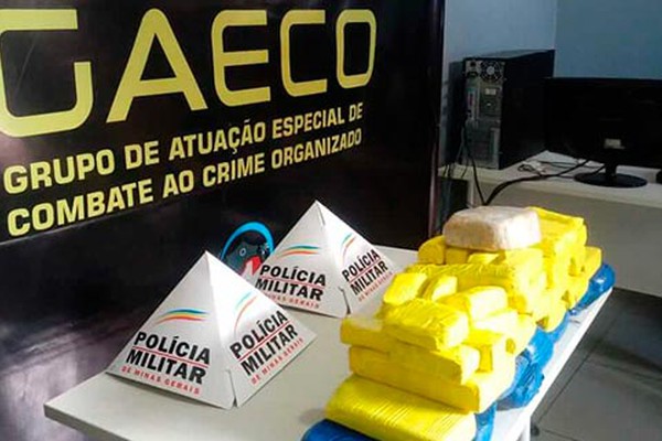 Após receber denúncia, GAECO apreende grande quantidade de Cocaína em Paracatu