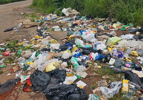 Como conscientizar a população de que entrada da cidade não é lixão e que descarte irregular é crime?