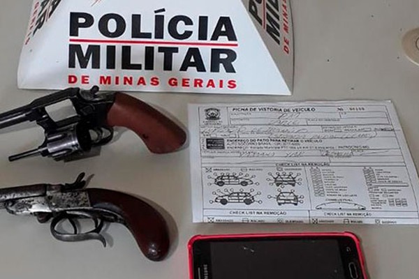 PM encontra duas armas de fogo e prende jovem de 18 anos por posse ilegal em Patrocínio