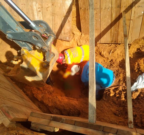 Trabalhador de 40 anos morre soterrado durante obra em rede de esgoto em Arinos