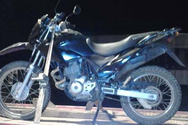 PM de Lagoa Formosa apreende motocicleta furtada e prende jovem de 20 anos