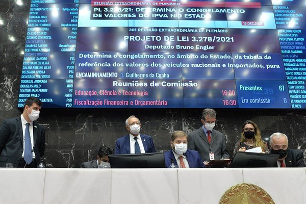 Deputados estaduais aprovam Projeto de Lei que proíbe aumento no valor do IPVA em 2022