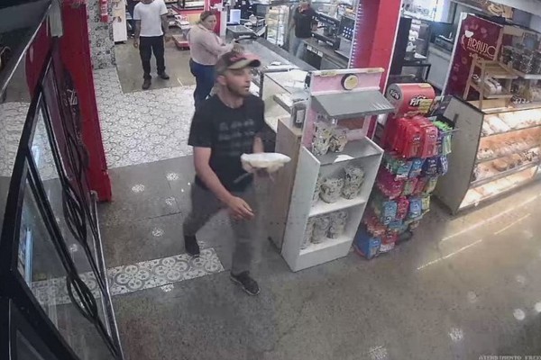 Homem é preso após furtar mais de R$250,00 em queijos e croissant em padaria no Centro
