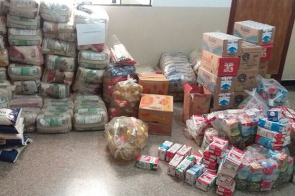 Lar Santa Rita de PO recebe alimentos arrecadados no futebol solidário realizado pelo Gusttavo Lima