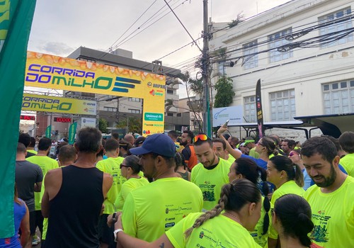 Com recorde de participação, Corrida do Milho reúne milhares de atletas no Centro de Patos de Minas