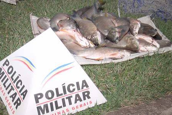 PM Ambiental flagra pescadores no Rio da Prata e apreende 12 kg de peixes