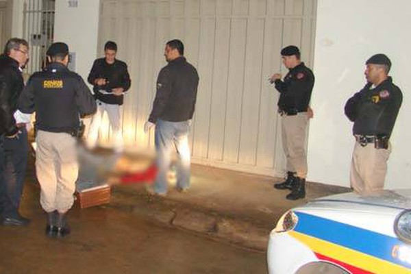 Jovem é assassinado com 15 facadas em Presidente Olegário