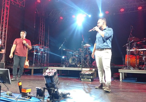 Washington Luís e Fabiano cantam o hit "Daqui para sempre" de Manu Batidão; veja ao vivo