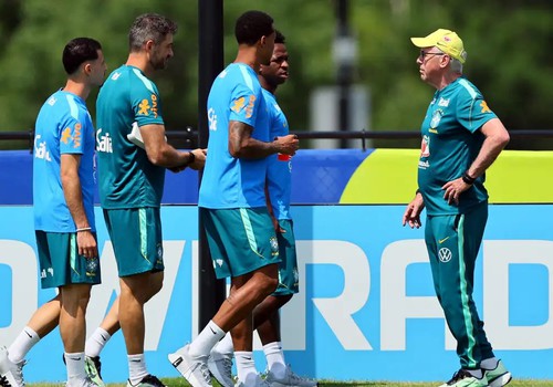 Ainda sem Raphinha, Brasil inicia preparação para as oitavas de final