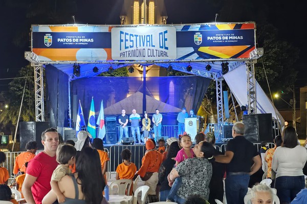 Festival de Patrimônio Cultural é aberto em Patos de Minas com muitas atrações