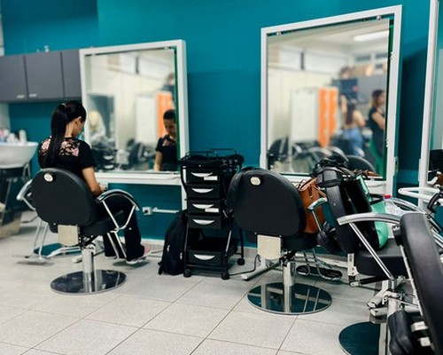 Especialização em beleza aumenta oportunidades e impulsiona renda em Patos de Minas