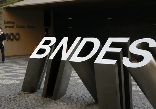 Crédito do BNDES para indústria supera agronegócio