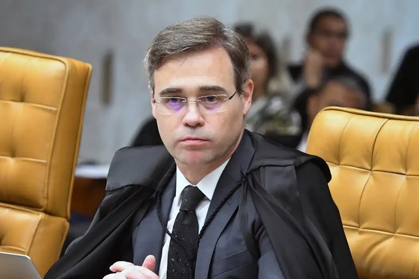 Mendonça diz que deixará sociedade no Instituto Iter