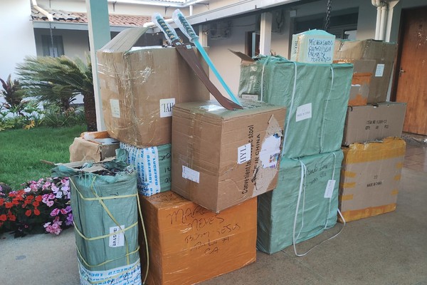 Polícia Militar Rodoviária apreende grande quantidade de mercadorias importadas e sem nota fiscal na BR-146