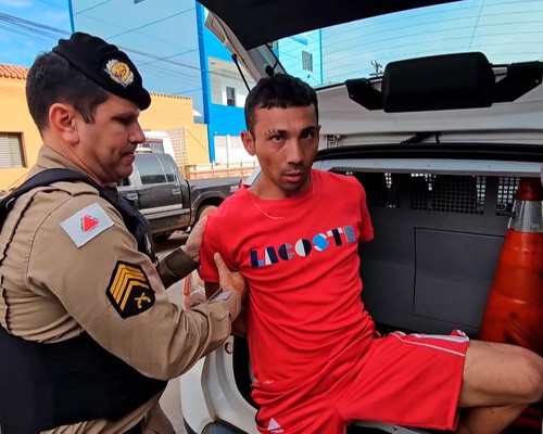 Polícia Militar age rápido e prende suspeito com celular de idosa encontrada morta; veja