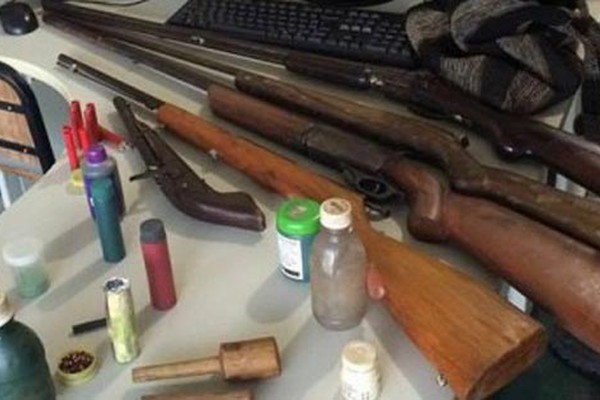 Polícia Militar de São Gotardo antecipa crime e apreende cinco armas de fogo