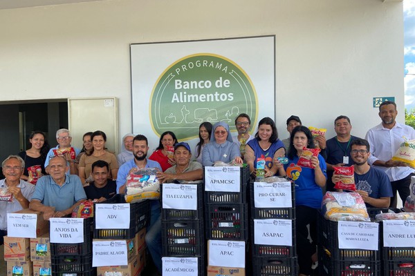 Campanha Natal Solidário arrecada quase três toneladas de alimentos em Patos de Minas