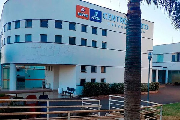Mesmo com aumento de casos, 20 servidores da saúde têm contratos não renovados em Patos de Minas