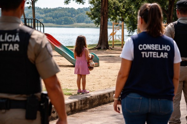 Mãe é presa em flagrante após criança com autismo ser encontrada sozinha na Orla da Lagoa Grande