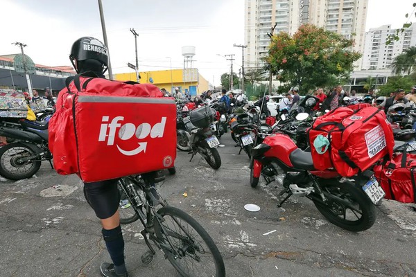 Brasil tem 2 milhões de pessoas que trabalham por meio de aplicativos