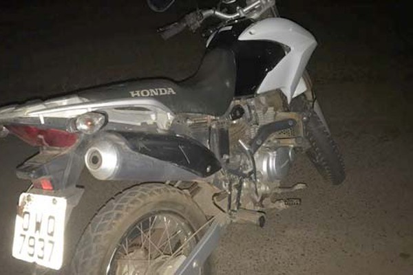 Gepmor apreende moto furtada que foi utilizada em outros assaltos em Patos de Minas