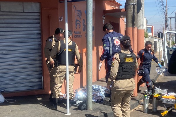 Vídeo mostra disparo final contra jovem após tiroteio; PM segue no encalço dos criminosos