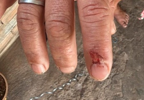 Homem é preso após agredir companheira com pedaço de madeira e tentar fugir da Polícia em Patos de Minas