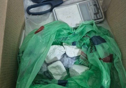 Entregador suspeito de usar o trabalho para prática do tráfico é preso com cocaína