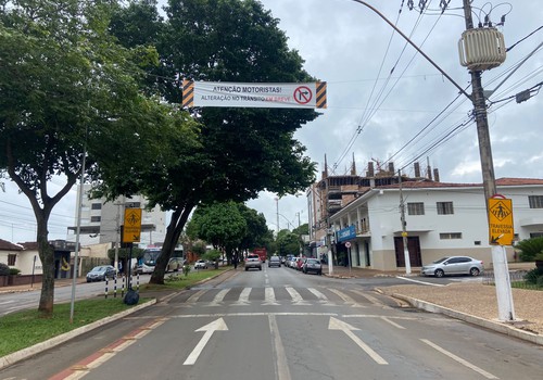 Ruas passam a ter sentido único no bairro Rosário; secretário anuncia outras mudanças no trânsito