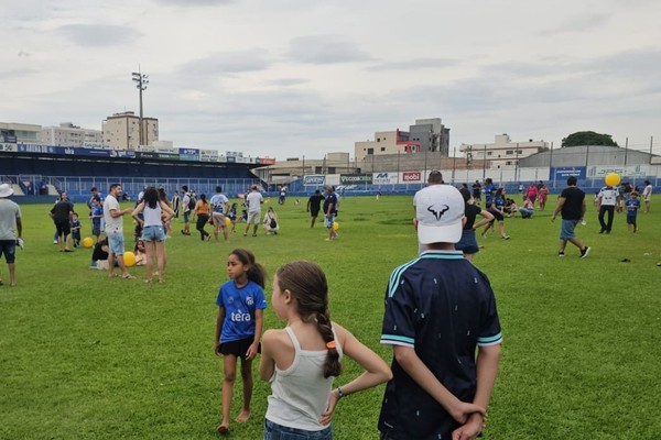 URT abre as portas da Arena DB e reúne centenas de pessoas em comemoração do Dia das Crianças