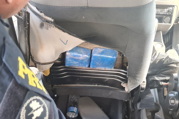 Polícia Rodoviária de Patos de Minas apreende 6,7kg de crack; motorista conseguiu fugir