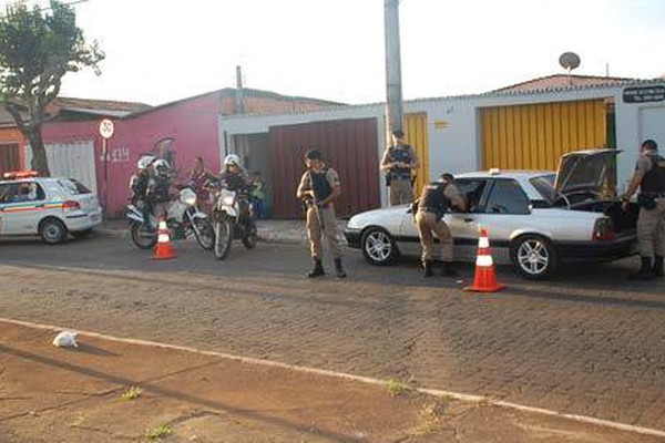 Operação Blindagem da Polícia Militar ocupa diversos pontos de Patos de Minas