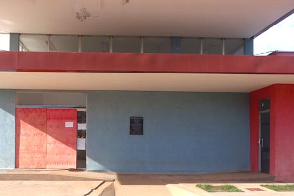 Por risco de desabamento, unidade de saúde recém-inaugurada é desocupada em Varjão de Minas