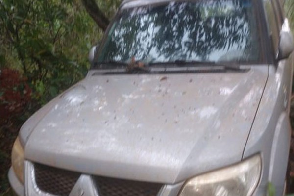 Com a ajuda de fazendeiros, PM de Rio Paranaíba encontra veículo roubado em Tiros no mês de janeiro
