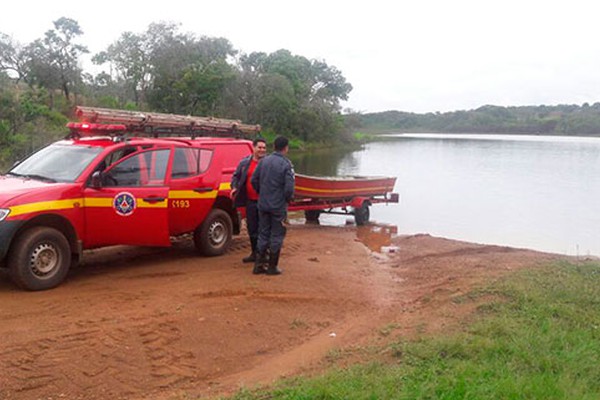 Bombeiros fazem novas buscas em represas de PO, mas não encontram corpo de adolescente