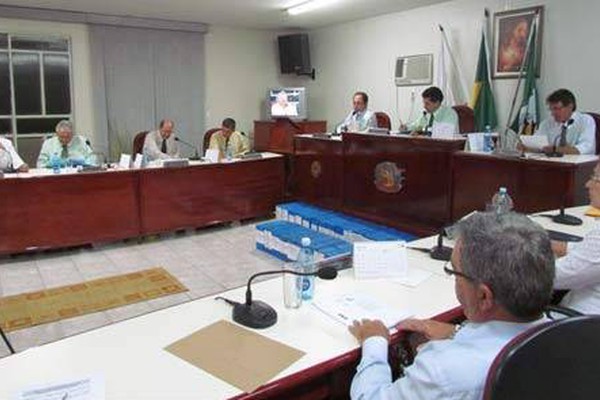 Vereadores de Presidente Olegário aprovam construção de estátua para Gusttavo Lima
