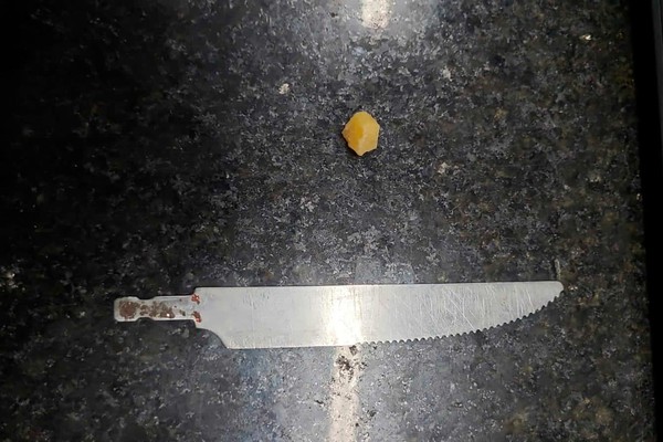 Dupla em situação de rua é presa após furto de pastas de dente para trocar por crack em Patos de Minas