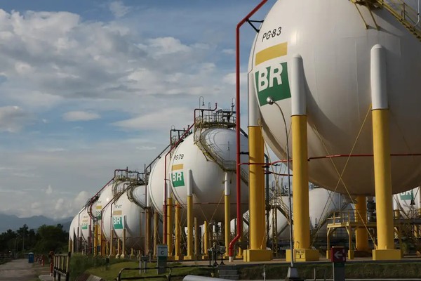 Petrobras reduz em 14% preço do gás natural para distribuidoras