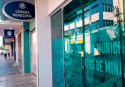 Justiça Eleitoral oficia Câmara de Patos de Minas que deve marcar posse dos três novos vereadores