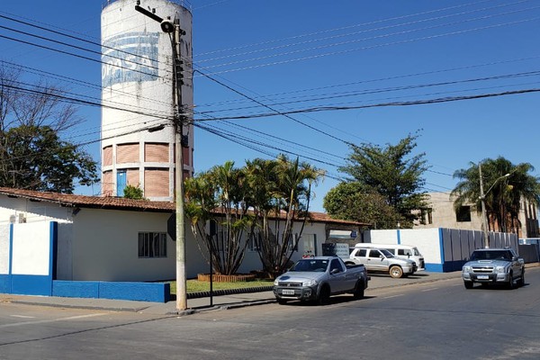 Manutenção em rede da Copasa deixa quase 30 bairros de Patos de Minas sem água, veja