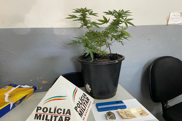 Polícia Militar aborda local conhecido como “boca de fumo” e prende dois suspeitos de tráfico