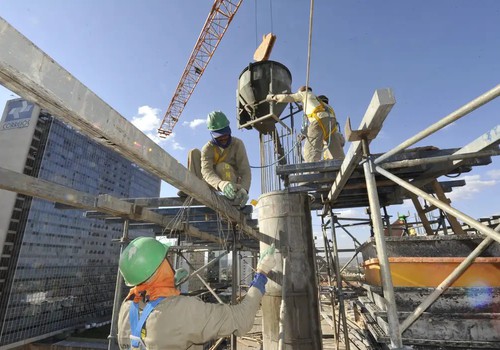 Brasil cria 165,8 mil postos de trabalho em agosto, aponta Caged