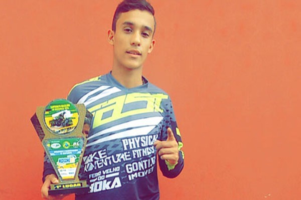 Piloto patense vence etapa do Campeonato Brasileiro de Bicicross e vai em busca do título