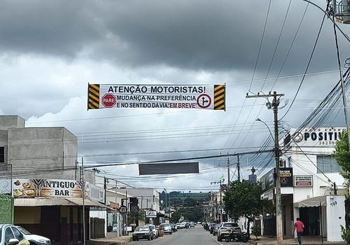 Rua Dona Luiza passará a ser mão única no sentido à av. JK, em Patos de Minas