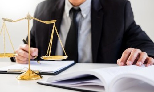 TRT-MG confirma indenização por danos morais à bancária que presenciou suicídio no local de trabalho