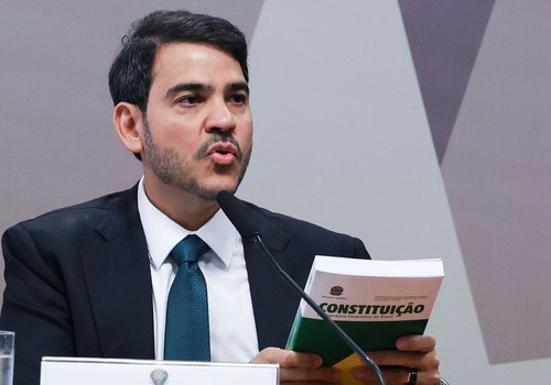 Em sabatina, Messias defende autocontenção do STF em pautas polêmicas