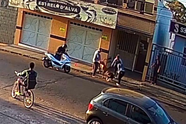 Homem tem dedo amputado em ataque brutal de cão em Patos de Minas; veja o vídeo