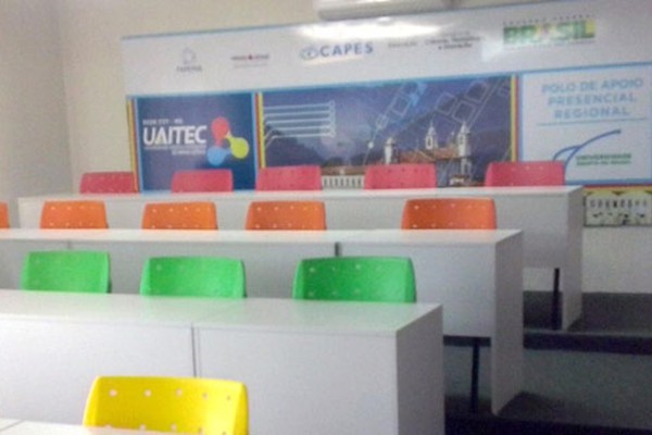 UAITEC de Patos de Minas oferece 10 cursos gratuitos que podem garantir uma renda extra