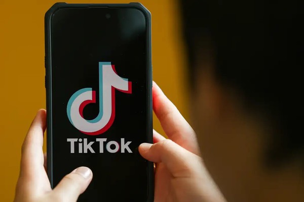 Brasil multa TikTok em R$ 153,7 mi por falhas em dados de adolescentes