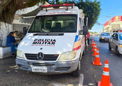 Mulher é presa por agredir a própria tia de 69 anos em via pública no bairro Aurélio Caixeta